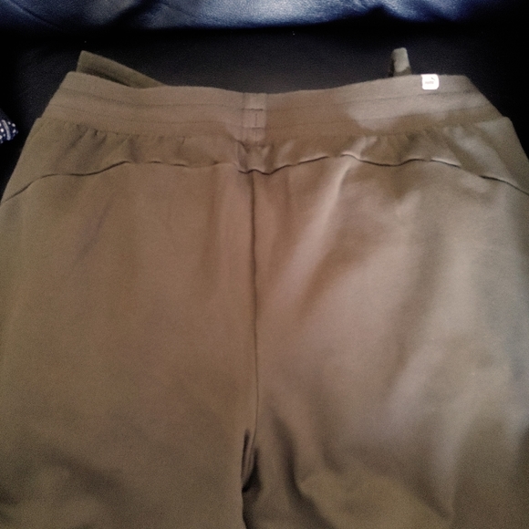 BOGO🌺PUMA Jogging Pants Size XXL - Picture 4 of 5